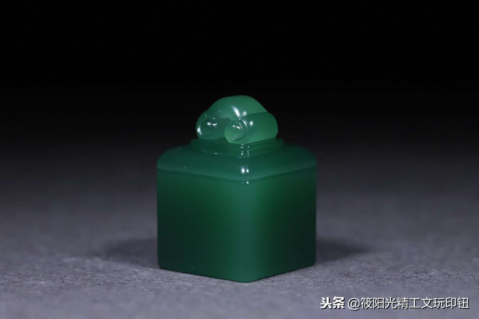 寿山石摆件价格及鉴别,如何鉴别寿山石的优劣