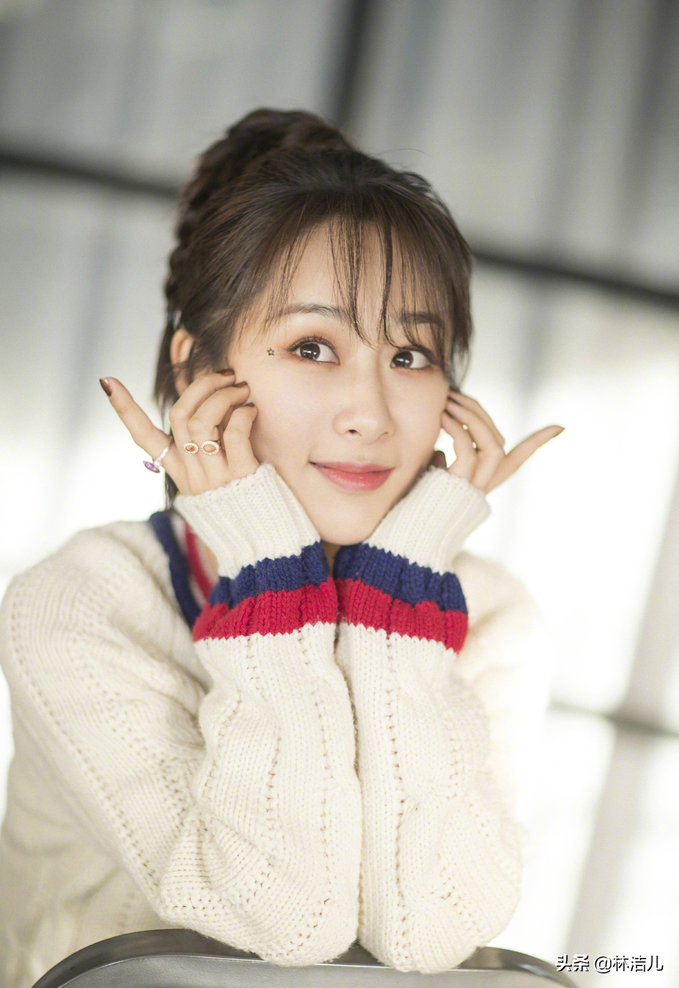 周冬雨单眼皮眼影教程,金高银周冬雨韩国电影