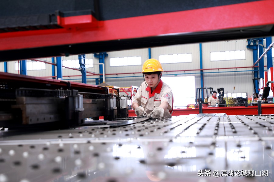 沿着高速看发展贵阳,沿着滇越铁路看发展