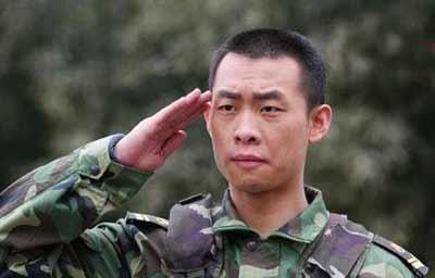 士兵突击张译史今结局,班长史今退伍许三多哭成泪人张译