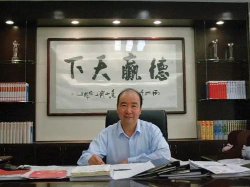 2002年办的两件大事，成就了他和陕汽，不料退休后又陷入官司纠纷