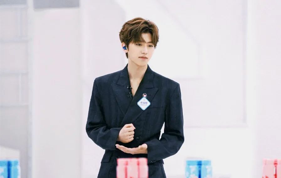 热综|《青春有你2》爆火,话题选手魔性舞台简直太精彩!