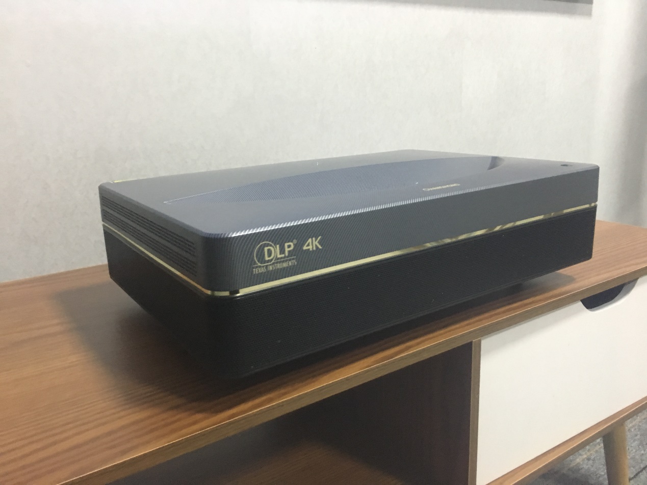 长虹激光电视v8s和x6u对比,长虹激光电视V7评测