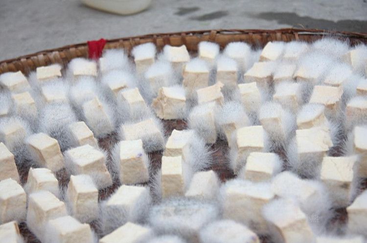 豆腐乳：流传千年的美味，到底是人间极品，还是健康杀手？