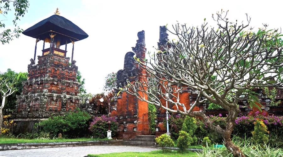 印尼巴里岛皇宫海神庙,印尼巴厘岛海神庙日落