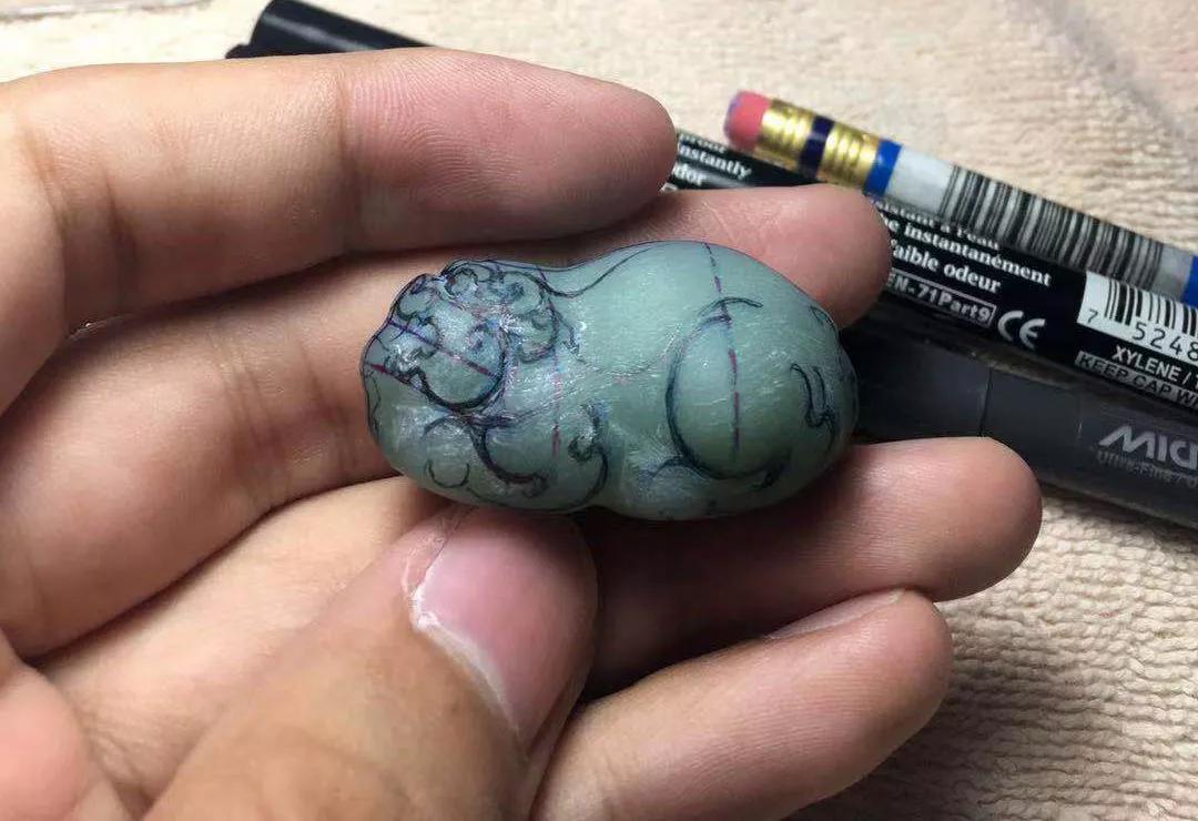 圆雕有几件,圆雕所表现出的视觉价值