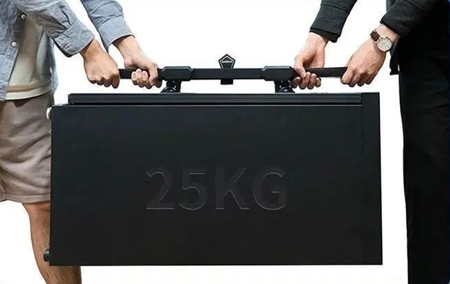 居然能反射太阳光,难怪暴晒也不热,网友:爱车再也不怕晒了