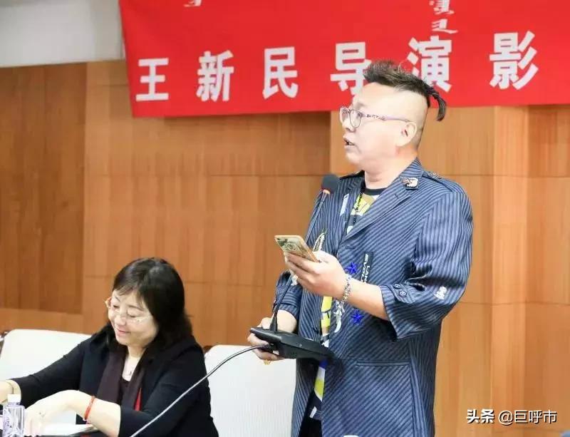 关于内蒙古电视发展史的这些珍贵档案，被他全部捐赠出去
