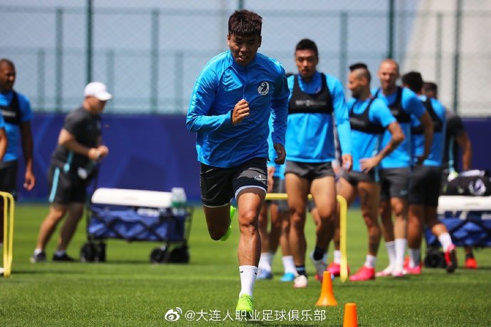 同样刮起青春风暴,恒大是大连人的那面镜子