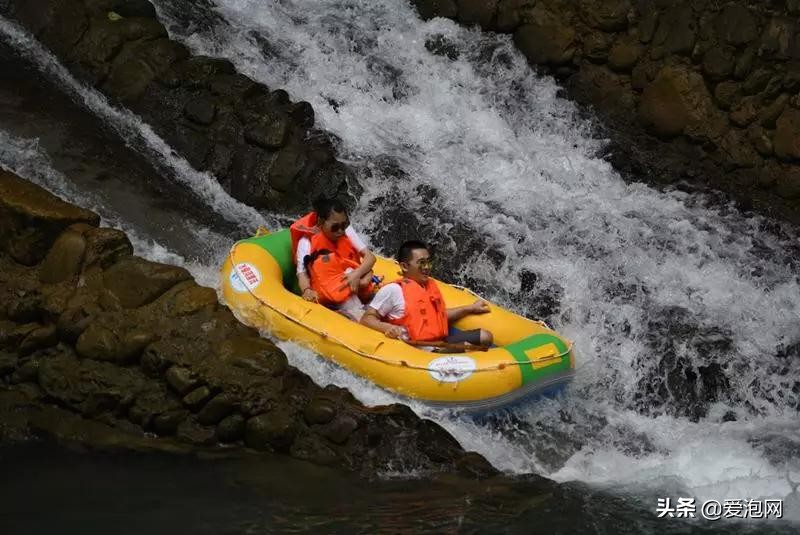 水银河大峡谷漂流全程,水银河峡谷漂流旅游攻略