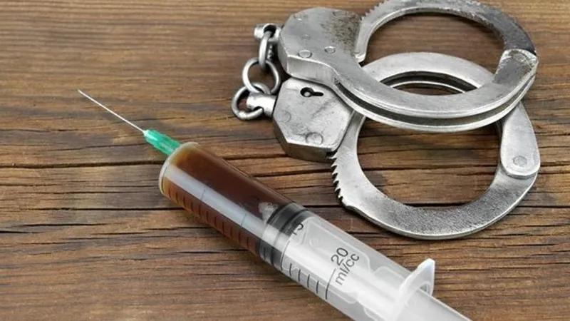 哈萨克斯坦恋童癖被强制化学阉割，上电视求放过：我的*生活性**毁了