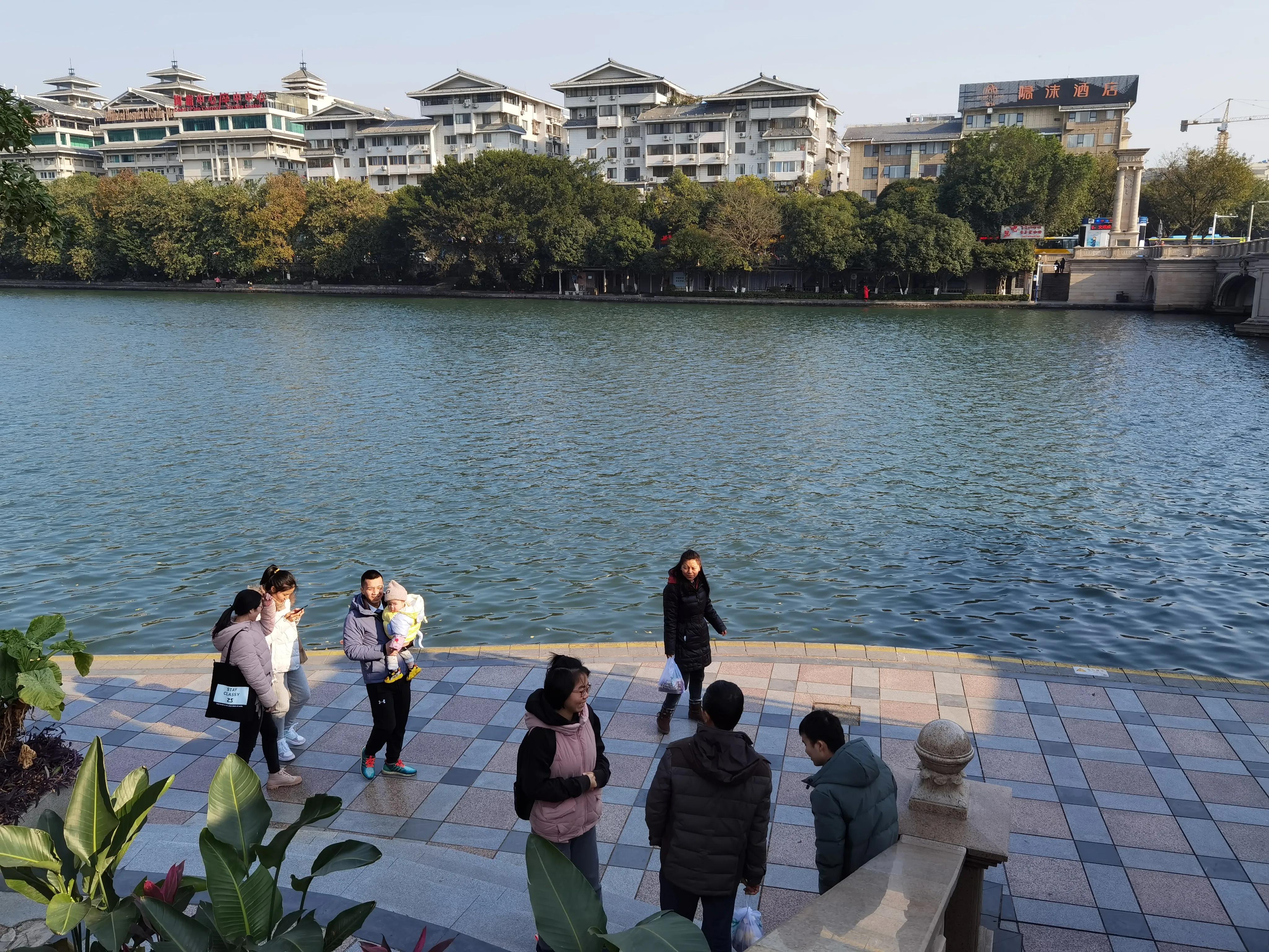 桂林：冬季到桂湖来看景