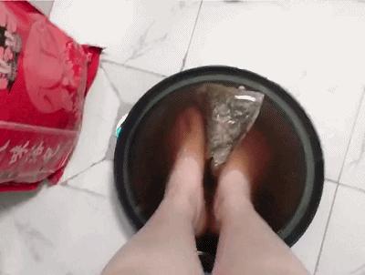张嘉倪泡脚减肥实测有效吗,吴昕张嘉倪同款泡脚药包