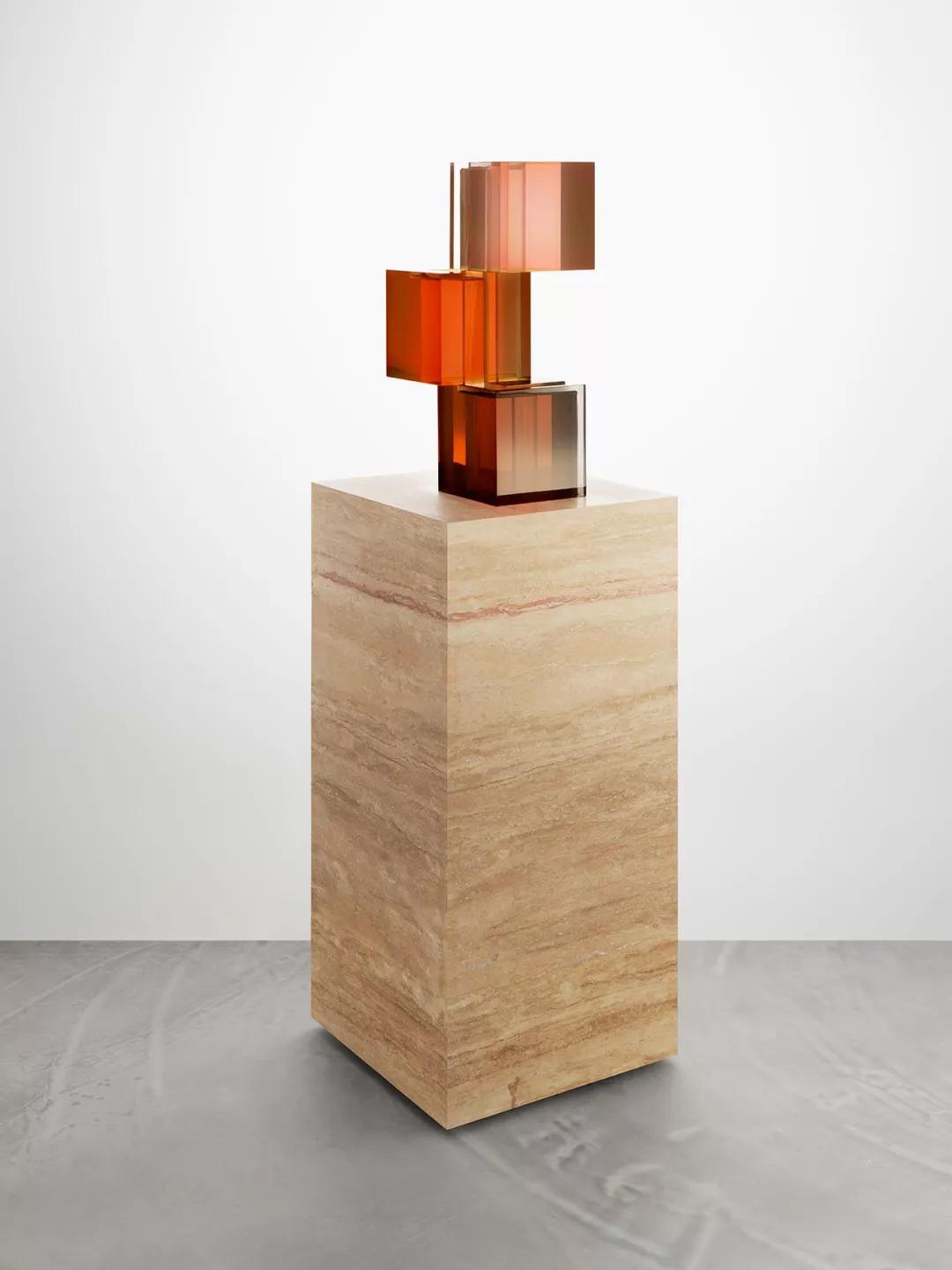 fendi秀场许愿池,fendi的设计灵感