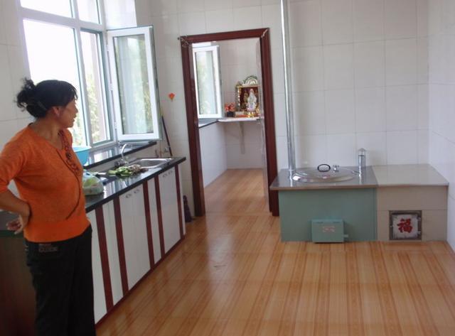 新型地锅灶台带暖气,农村新型灶台