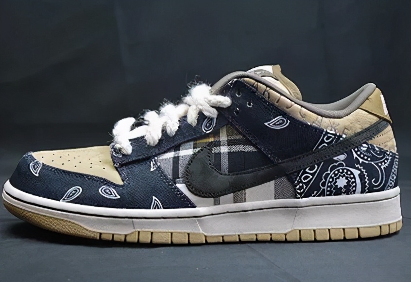 aj1摩卡小倒钩真假对比,aj1小摩卡倒钩真假对比