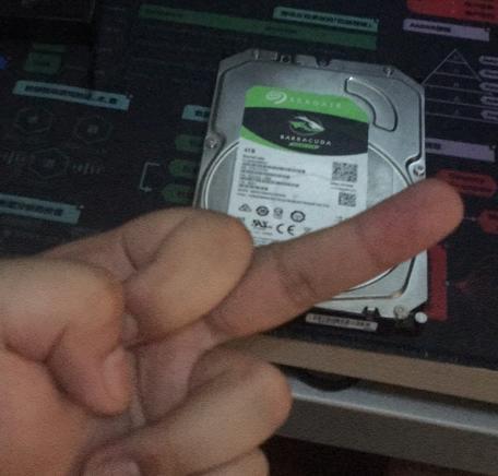 西部数据企业级硬盘hc320测评,hc330和hc320硬盘