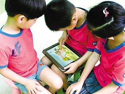 00后的童年有手机玩具吗,00后小时候是不是有智能手机