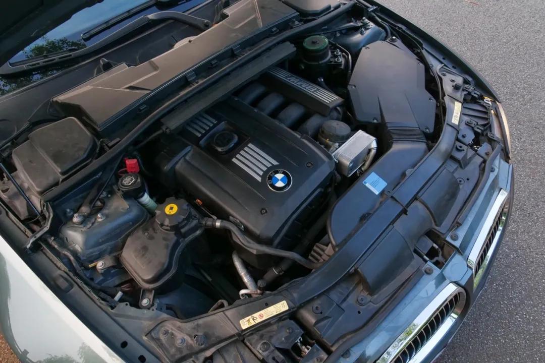 二手进口宝马330i敞篷车长轴,二手的宝马330敞篷车的大概价格