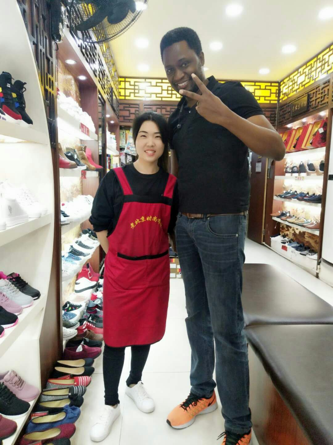 湖北在广州做服装的老板都返乡了,广州做服装的人返乡