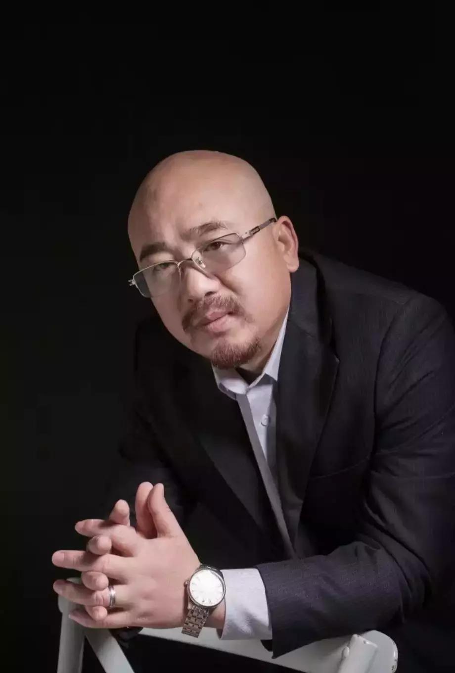 一年签单6亿元，从口吃自卑到销售黑马：想成为牛人没有捷径