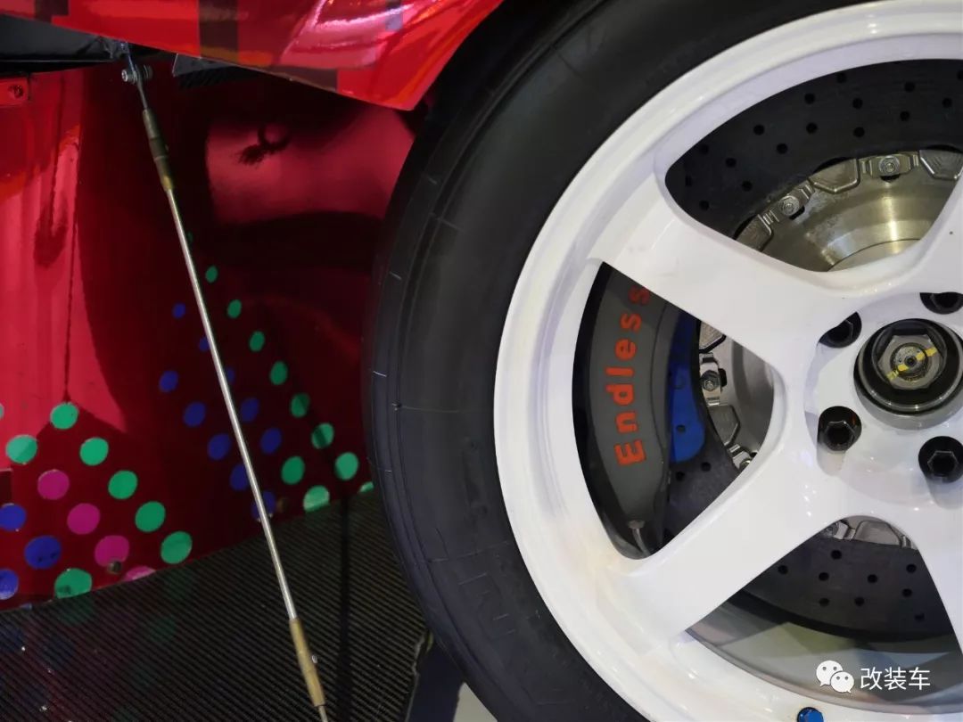 改装车聚会,改装车齐聚车展