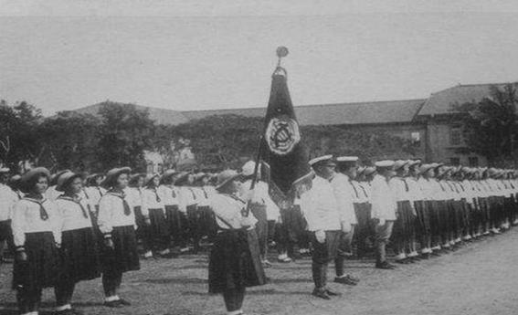 为什么日本校服是水手服,水手服是什么时候成为日本校服的