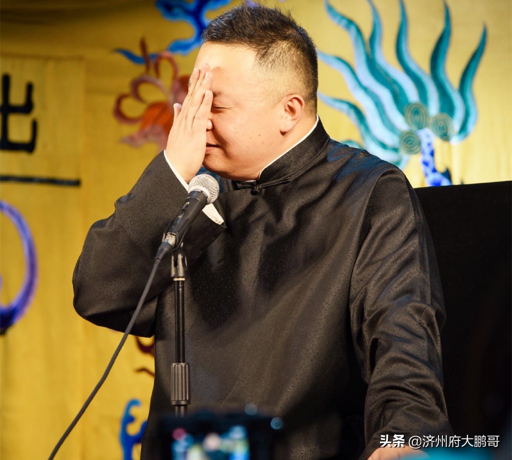 闃庨工绁ヨ瘎涔︽垜鐪间腑鐨勫痉浜戠ぞ,寰蜂簯绀鹃槑楣ょゥ璇勪功鍏ㄩ泦