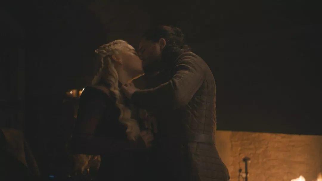 她不垮，神剧就不会垮