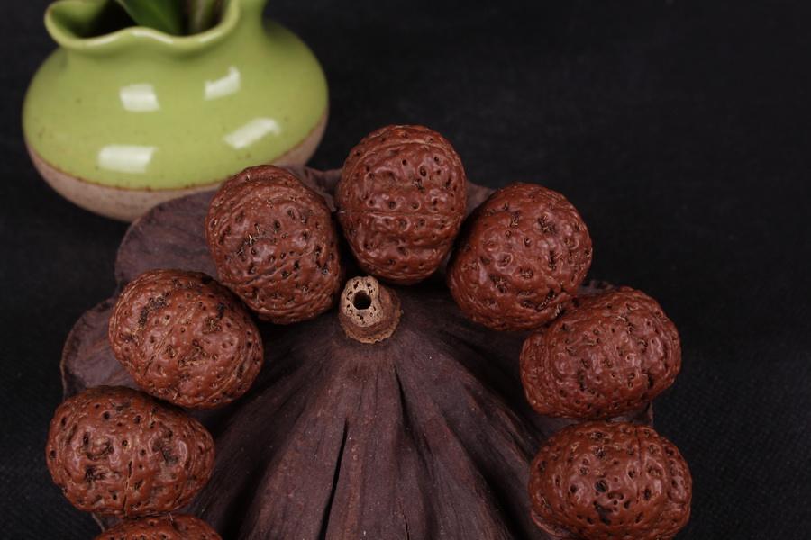 这些文玩看着廉价实则价值连城,6种跌落神坛的文玩