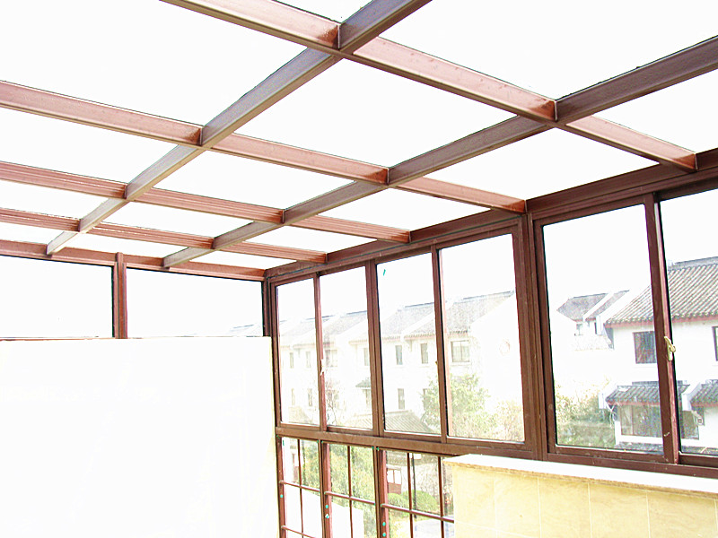 窗户隔热防晒,防风防雨隔热窗