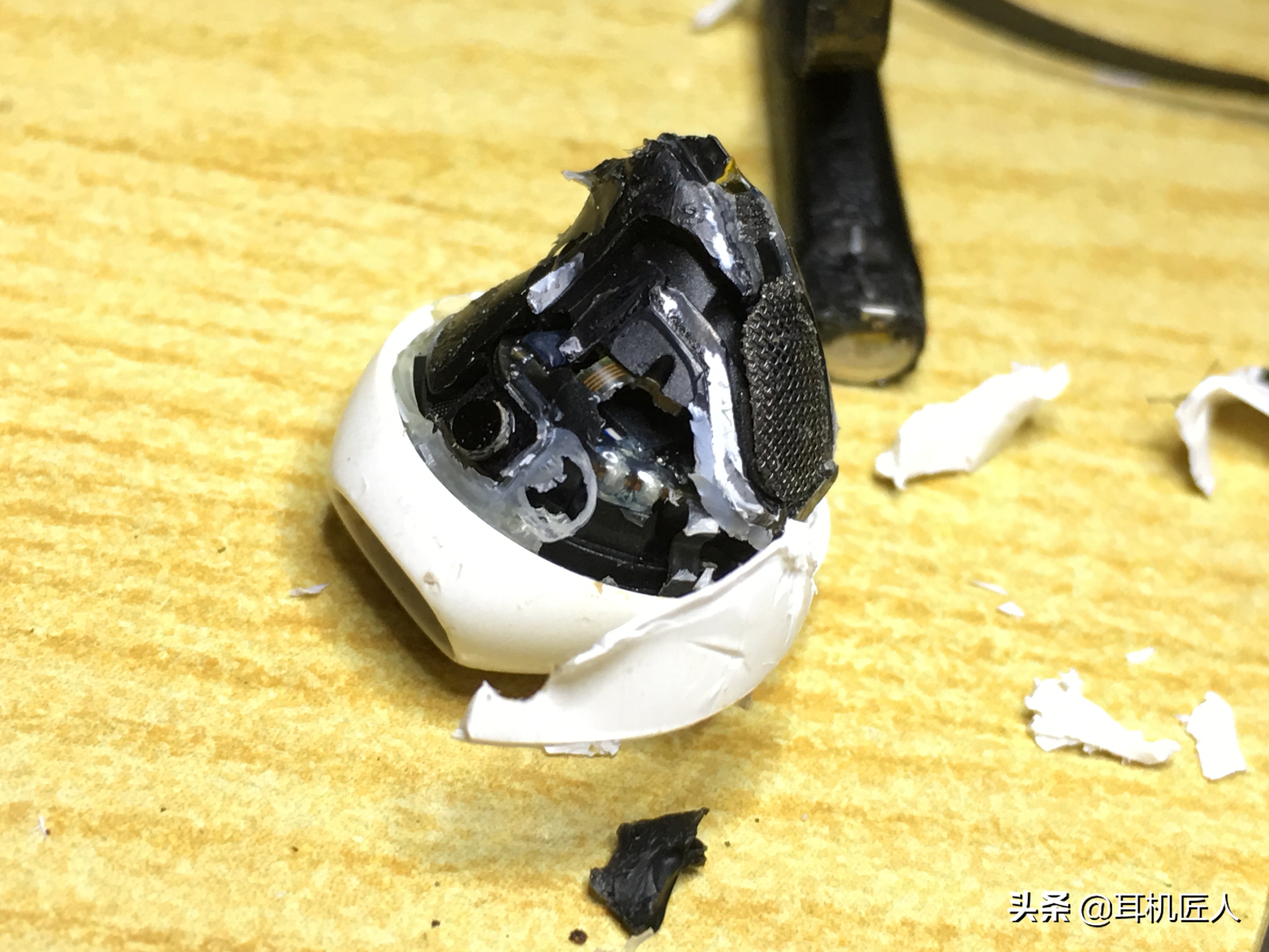 苹果airpods一代拆解,苹果airpodspro一代拆解