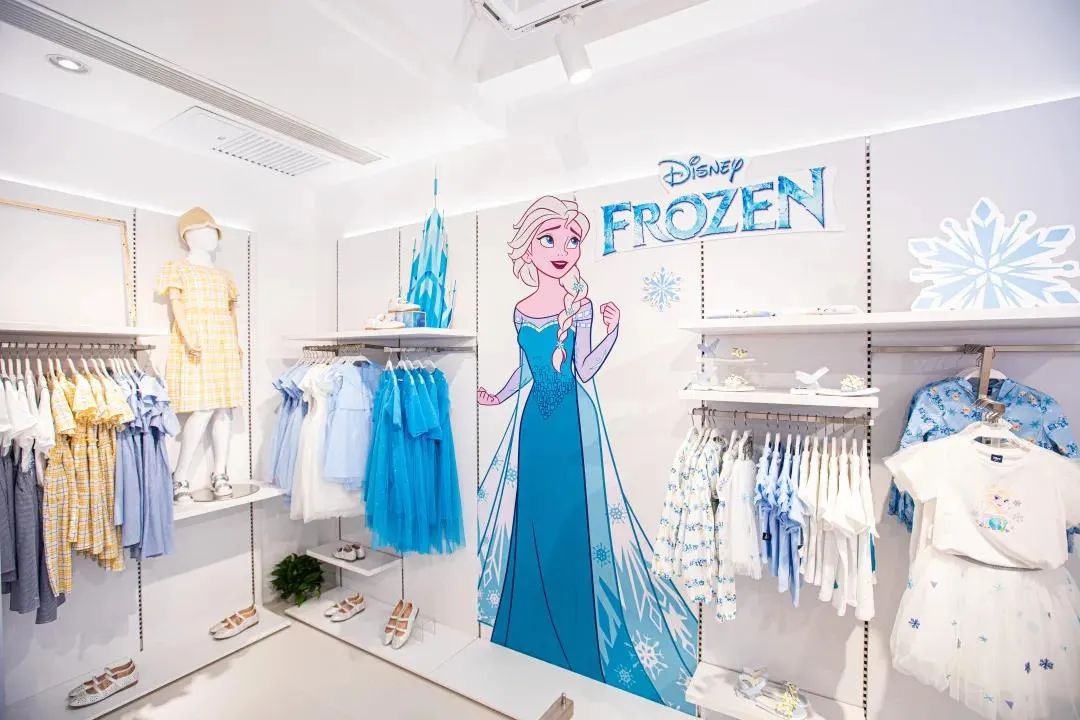 巴拉巴拉品牌实体店,巴拉巴拉万达形象