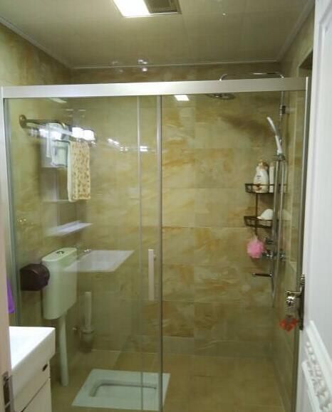 欧式风格客厅贴墙纸效果图,3室2厅2卫墙纸装修效果