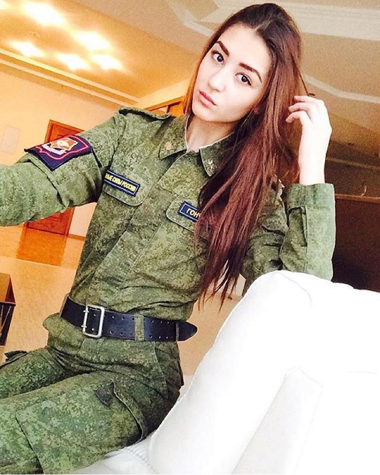 俄罗斯女兵的服饰,俄罗斯现代女兵制服图片大全