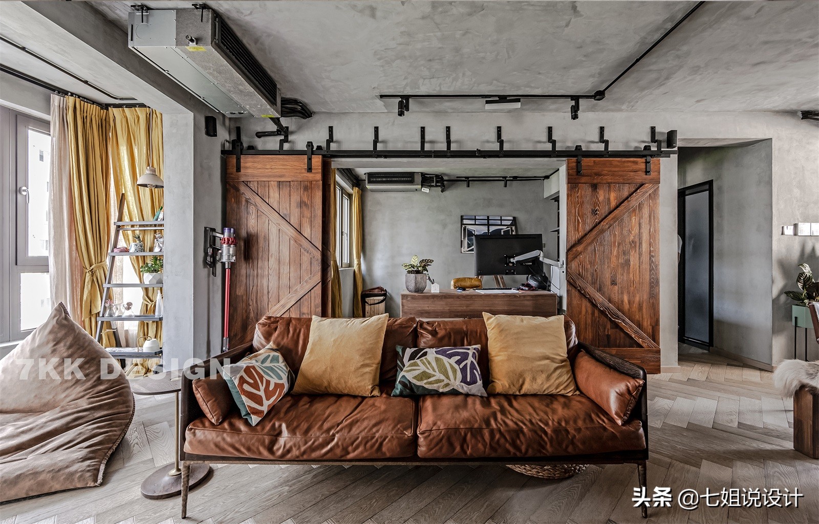 新梅共和城100m²工业风：大胆裸装，冷暖碰撞，演绎粗犷文艺之家