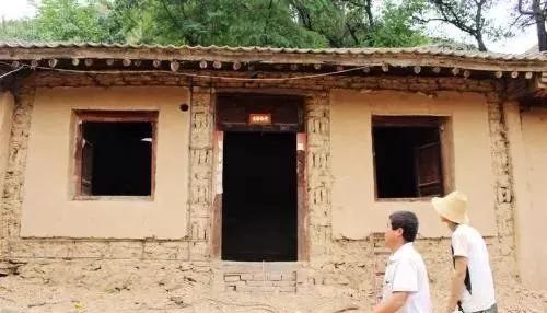 2020年残疾人低保贫困户危房重建,农村低保户危房国家免费给重建吗