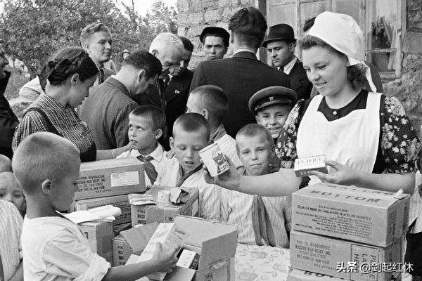 二战时,苏联饿死百万人,他们是怎样走出绝境的