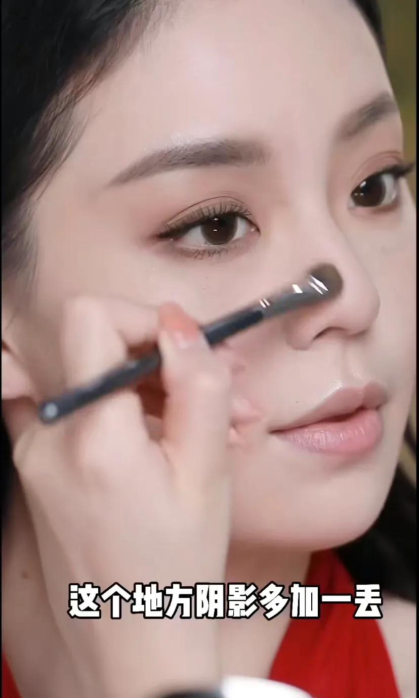 王楚然红棕烟熏妆图片,王楚然红棕烟熏妆出图