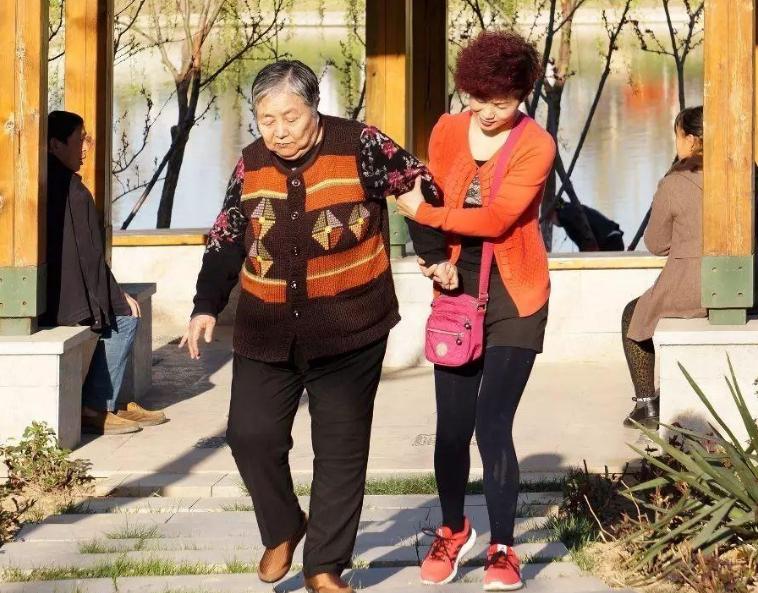 心理学影响性格形成的重要因素,心理学上人格和性格怎么区别