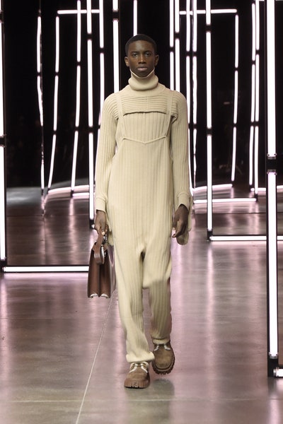 芬迪fendi2021男装,fendi芬迪2023春夏男装时装秀