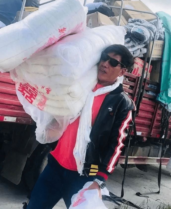 乌鸦哥张耀扬吸毒判多少,乌鸦哥张耀扬吸毒后为什么还能演