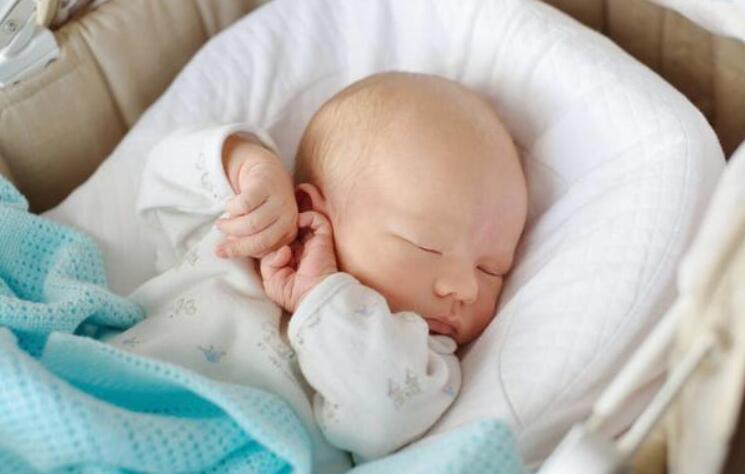 新生儿黄疸严重应该要注意些什么,新生儿黄疸如何去得快一招搞定