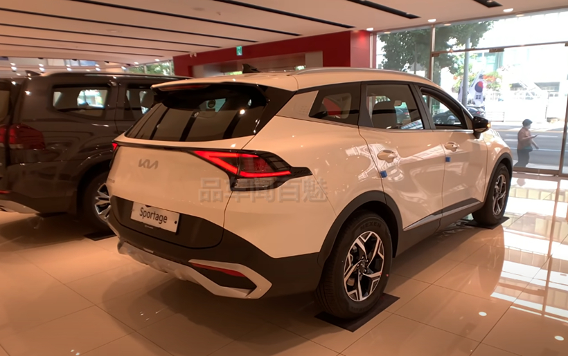 09款狮跑手动2.0轴距,全新起亚狮跑