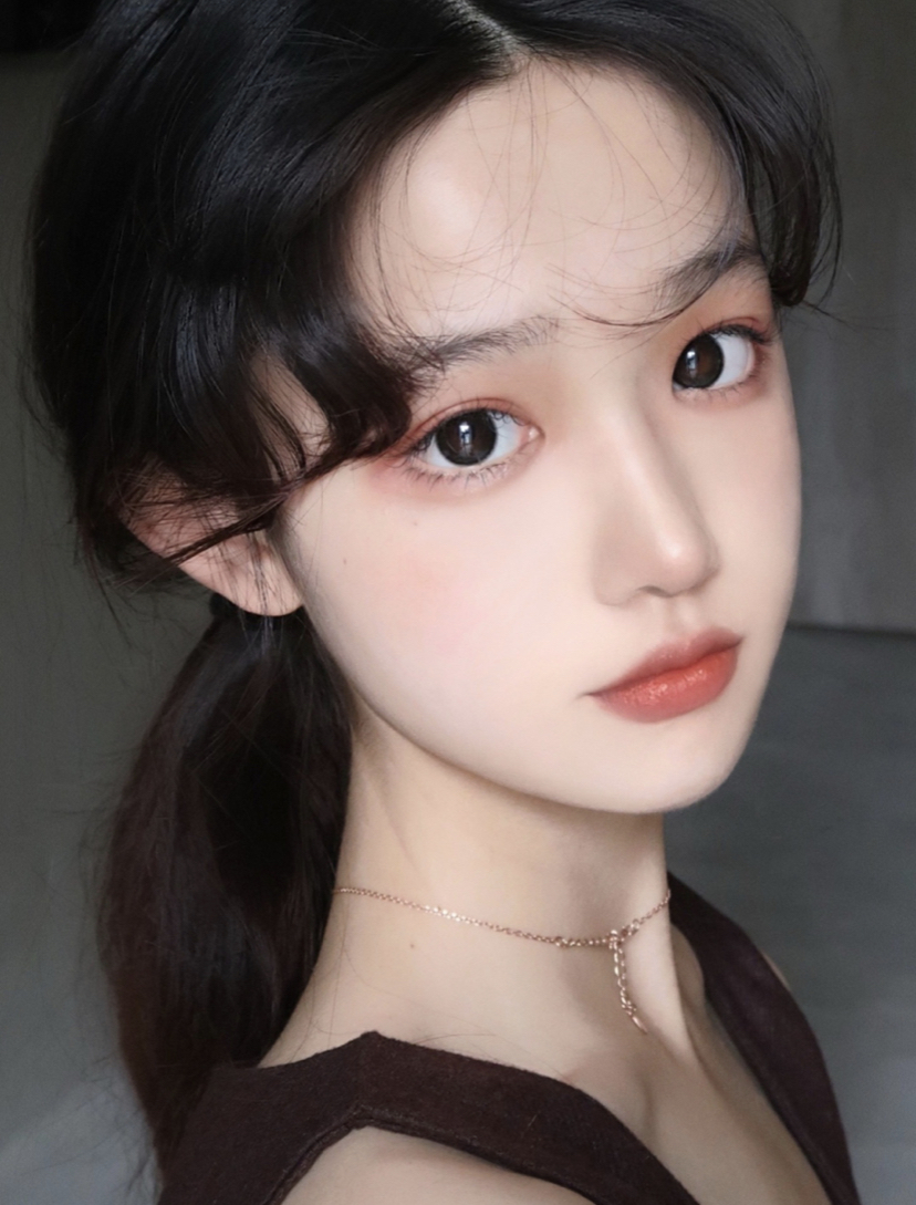 素颜也可以涂的口红推荐,秋冬不挑肤色的5款口红颜色