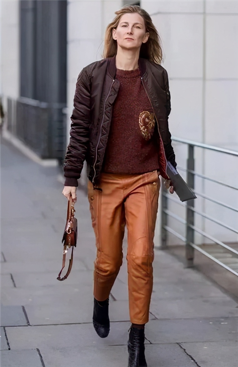 燕麦色针织打底衫,火龙果色针织打底衫