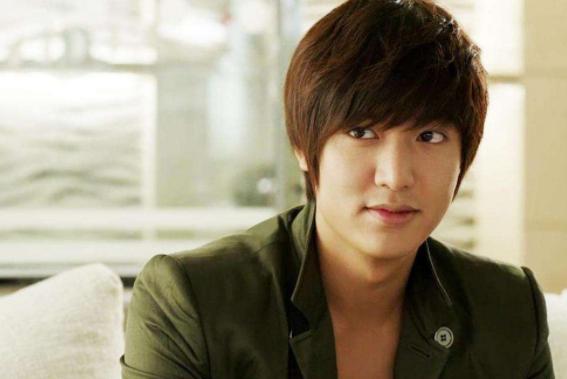 李敏镐退伍的最新消息,李敏镐微博