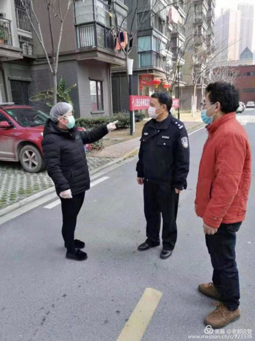 党旗飘扬在抗击疫情的一线,党旗飘扬战疫情