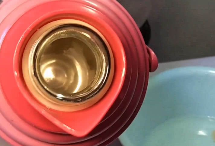 热水瓶水垢长期不清洗,热水瓶水垢整块