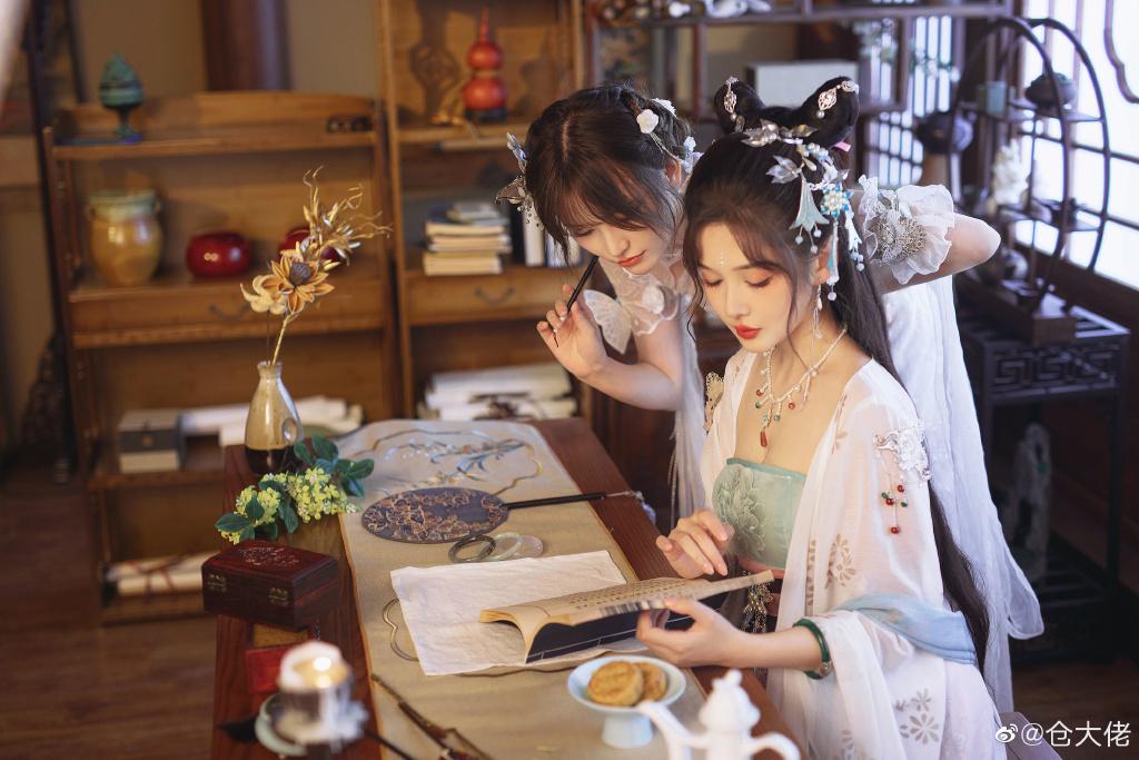 仙气十足的嫦娥cos,汉服cos少女